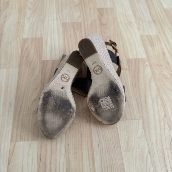 MICHAEL Michael Kors Brown Monogram Deanna Wedges Sandals with Logo Straps - Picture 8 of 9